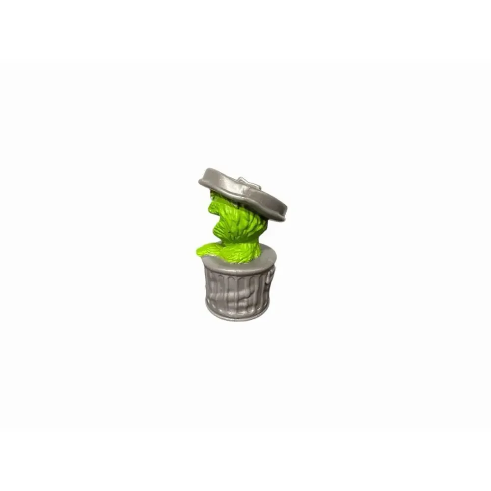 Hasbro Sesame Street Oscar The Grouch Cake Topper Toy 3